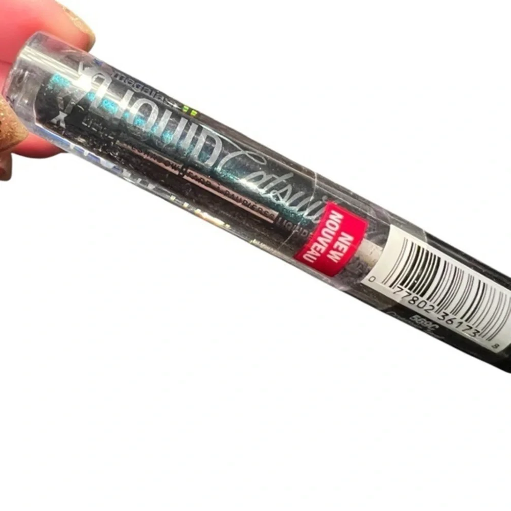 Wet N Wild Megalast Liquid Catsuit Liquid Eyeshadow 569C Cosmic Teal SEALED NEW‎
